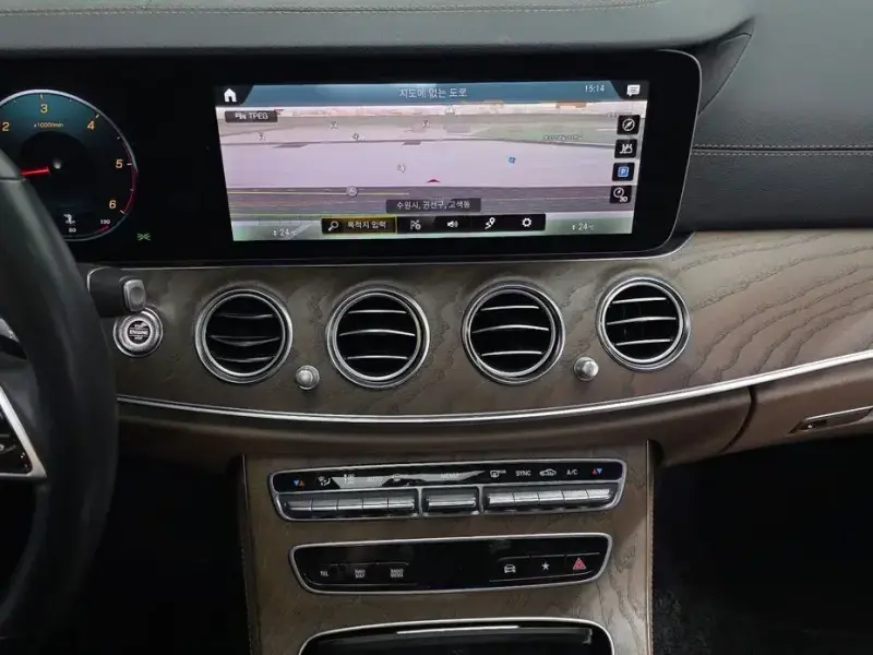 2022 Mercedes-Benz E-Класс с пробегом 137 573 км