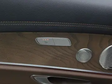 2022 Mercedes-Benz E-Класс с пробегом 137 573 км