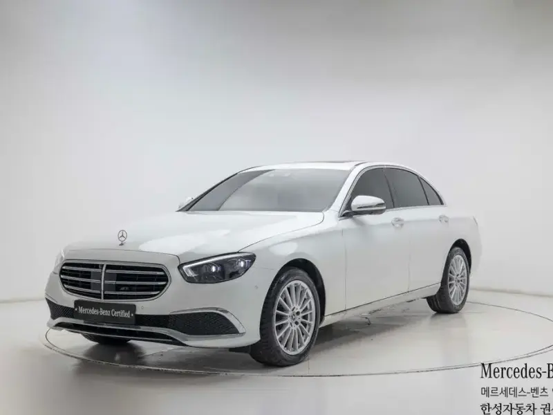 2023 Mercedes-Benz E-Класс с пробегом 21 364 км