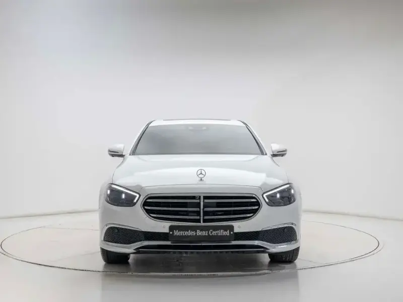 2023 Mercedes-Benz E-Класс с пробегом 21 364 км