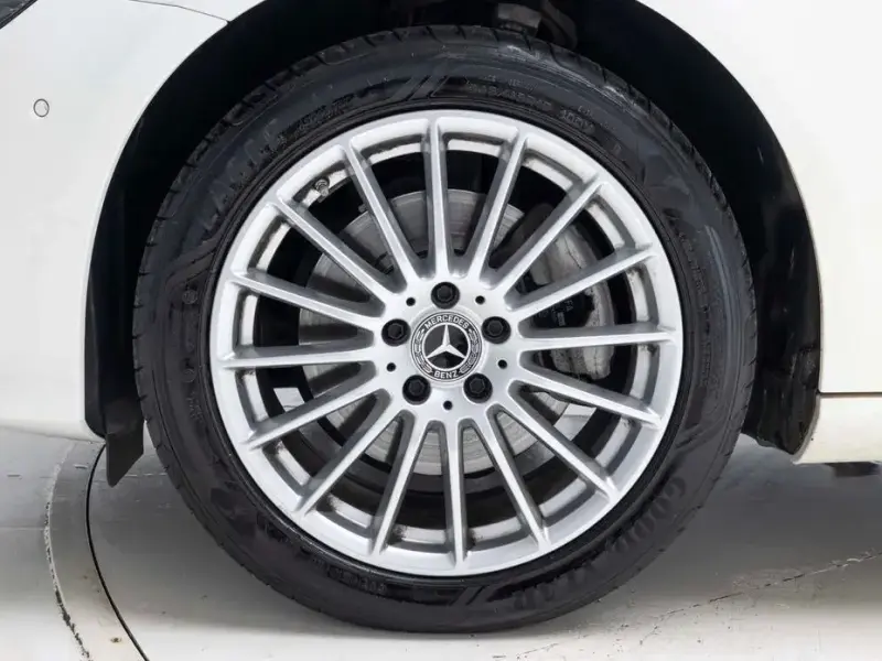 2023 Mercedes-Benz E-Класс с пробегом 21 364 км