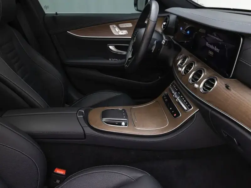 2023 Mercedes-Benz E-Класс с пробегом 21 364 км