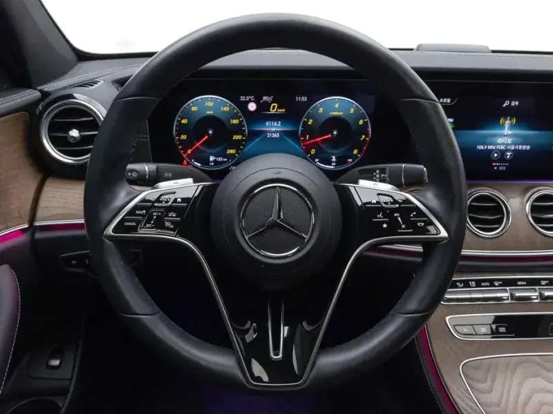 2023 Mercedes-Benz E-Класс с пробегом 21 364 км