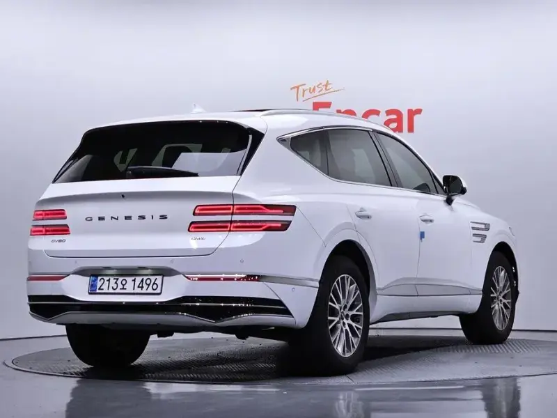 2023 Genesis GV80 с пробегом 20 956 км
