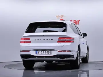 2023 Genesis GV80 с пробегом 20 956 км
