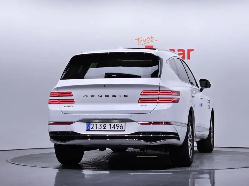 2023 Genesis GV80 с пробегом 20 956 км