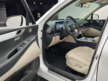 2023 Genesis GV80 с пробегом 20 956 км