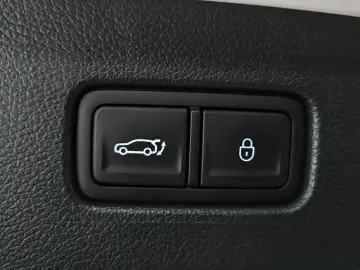 2023 Genesis GV80 с пробегом 20 956 км