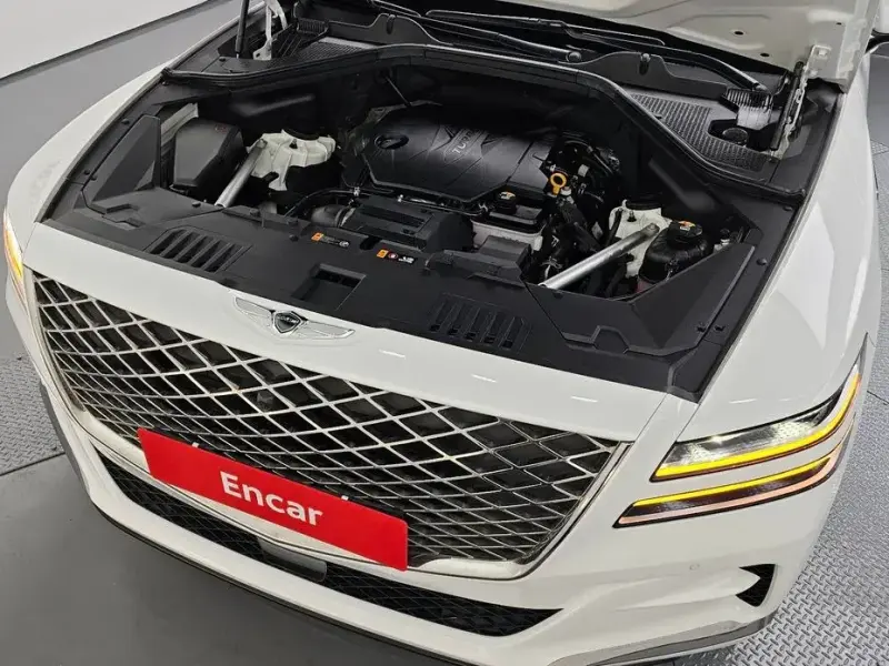 2023 Genesis GV80 с пробегом 22 064 км
