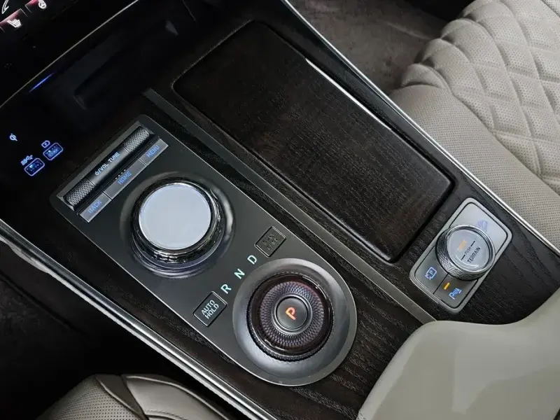 2023 Genesis GV80 с пробегом 22 064 км