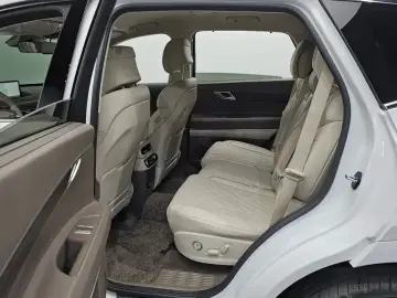 2023 Genesis GV80 с пробегом 22 064 км