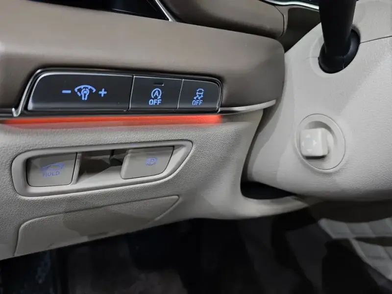 2023 Genesis GV80 с пробегом 22 064 км