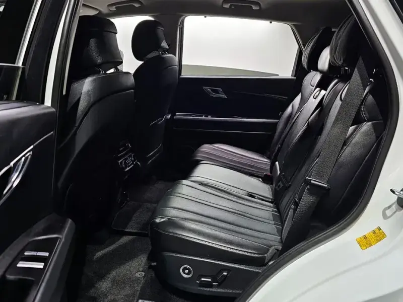 2023 Genesis GV80 с пробегом 53 303 км
