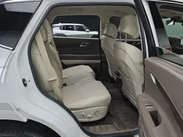 2023 Genesis GV80 с пробегом 22 064 км