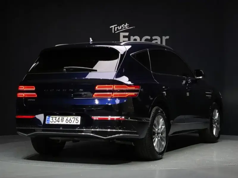 2023 Genesis GV80 с пробегом 11 951 км