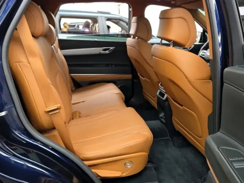 2023 Genesis GV80 с пробегом 11 951 км