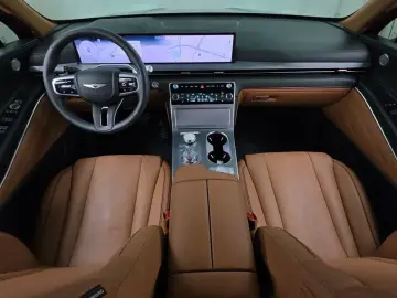2023 Genesis GV80 с пробегом 11 951 км