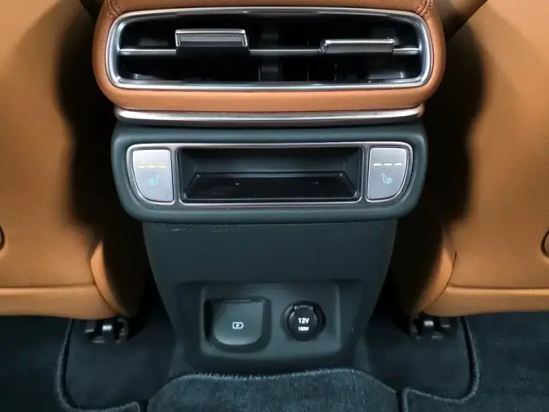 2023 Genesis GV80 с пробегом 11 951 км