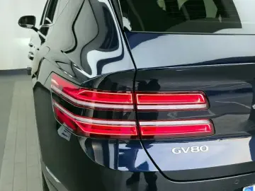 2023 Genesis GV80 с пробегом 11 951 км