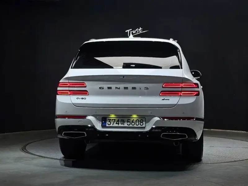 2023 Genesis GV80 с пробегом 43 638 км