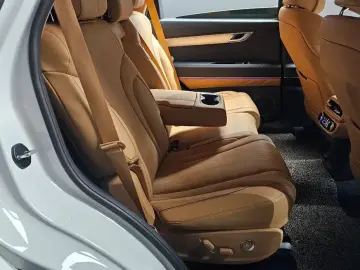 2023 Genesis GV80 с пробегом 43 638 км