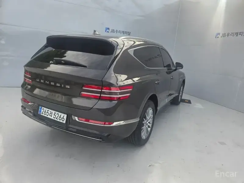 2023 Genesis GV80 с пробегом 26 162 км