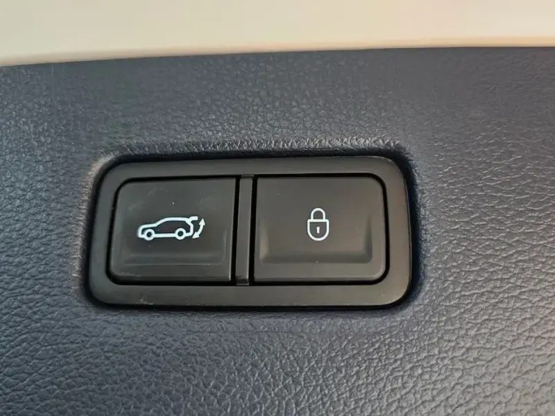 2023 Genesis GV80 с пробегом 43 638 км