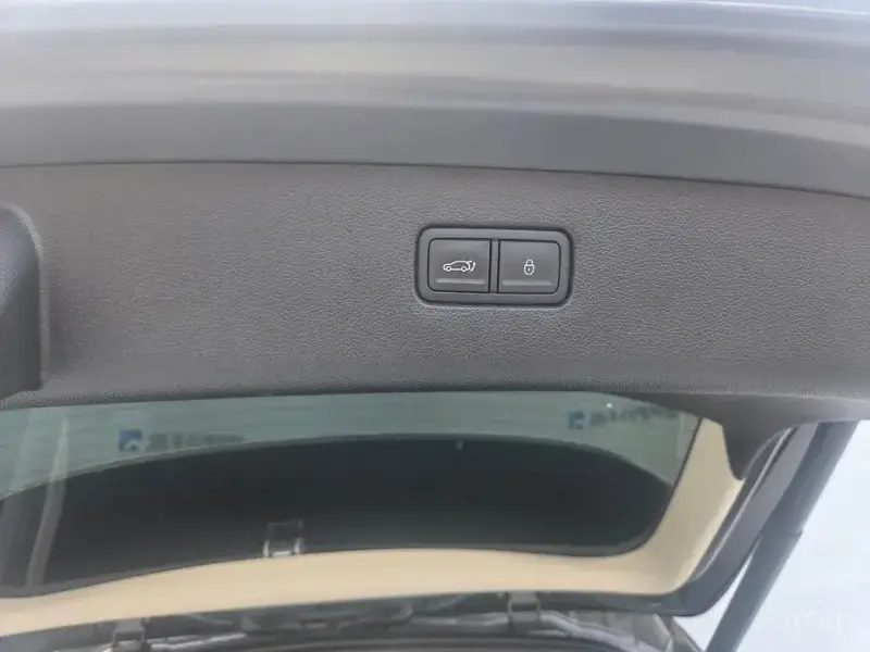 2023 Genesis GV80 с пробегом 26 162 км