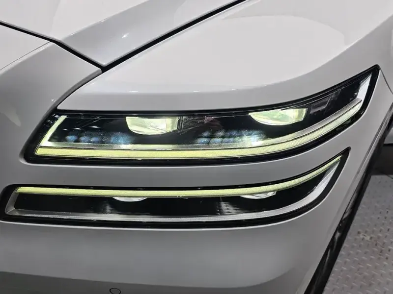 2023 Genesis GV80 с пробегом 43 638 км