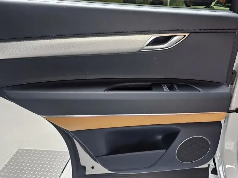 2023 Genesis GV80 с пробегом 43 638 км