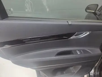 2023 Genesis GV80 с пробегом 26 162 км
