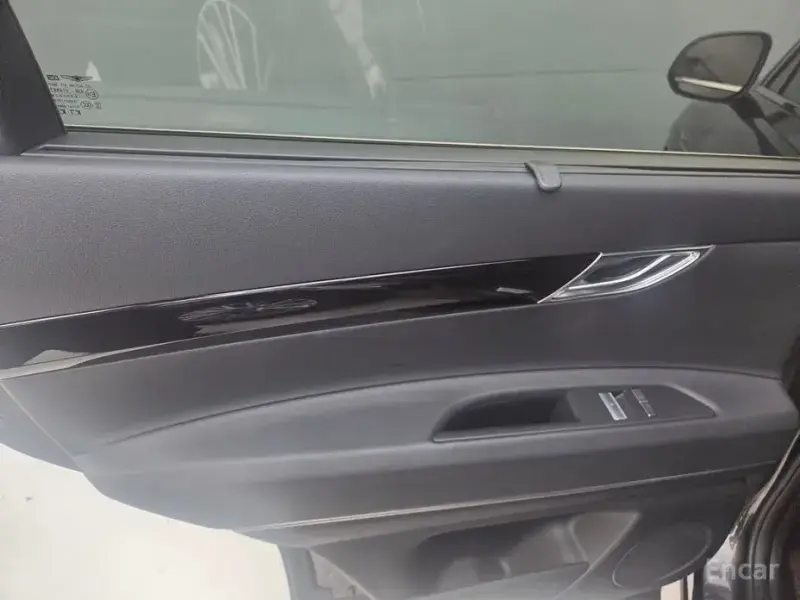 2023 Genesis GV80 с пробегом 26 162 км