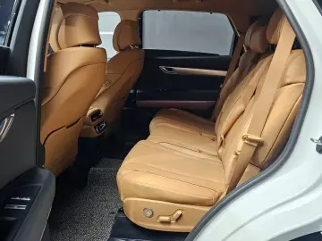 2023 Genesis GV80 с пробегом 43 638 км