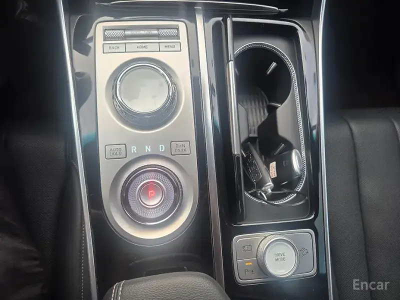 2023 Genesis GV80 с пробегом 26 162 км