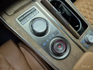 2023 Genesis GV80 с пробегом 48 949 км