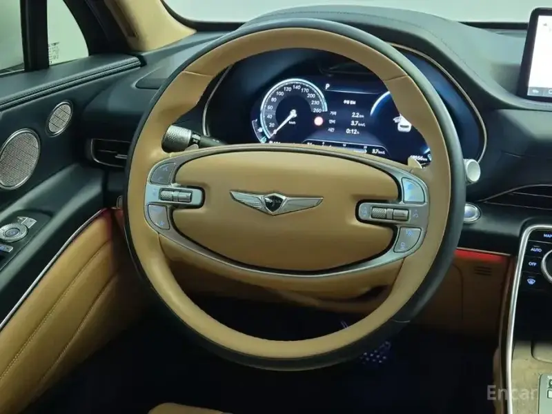 2023 Genesis GV80 с пробегом 48 949 км