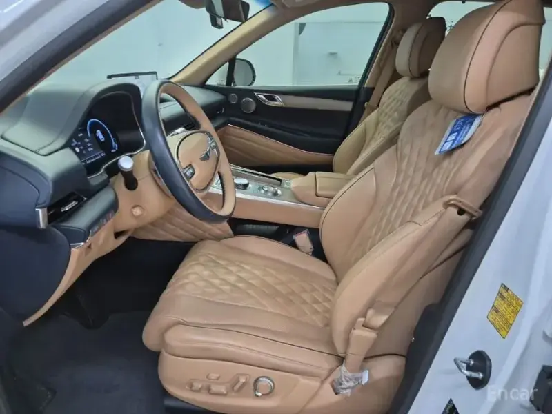 2023 Genesis GV80 с пробегом 48 949 км