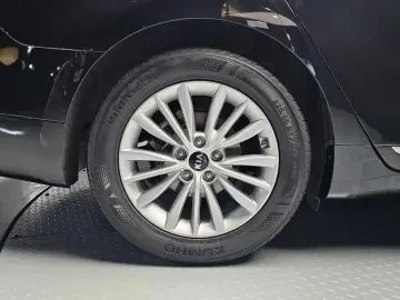2020 Kia K7 с пробегом 32 990 км