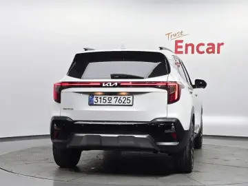 2023 Kia Seltos с пробегом 33 848 км