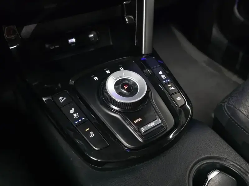 2023 Kia Seltos с пробегом 33 848 км