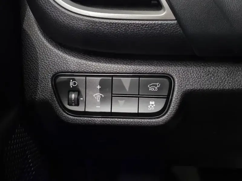 2023 Kia Seltos с пробегом 33 848 км