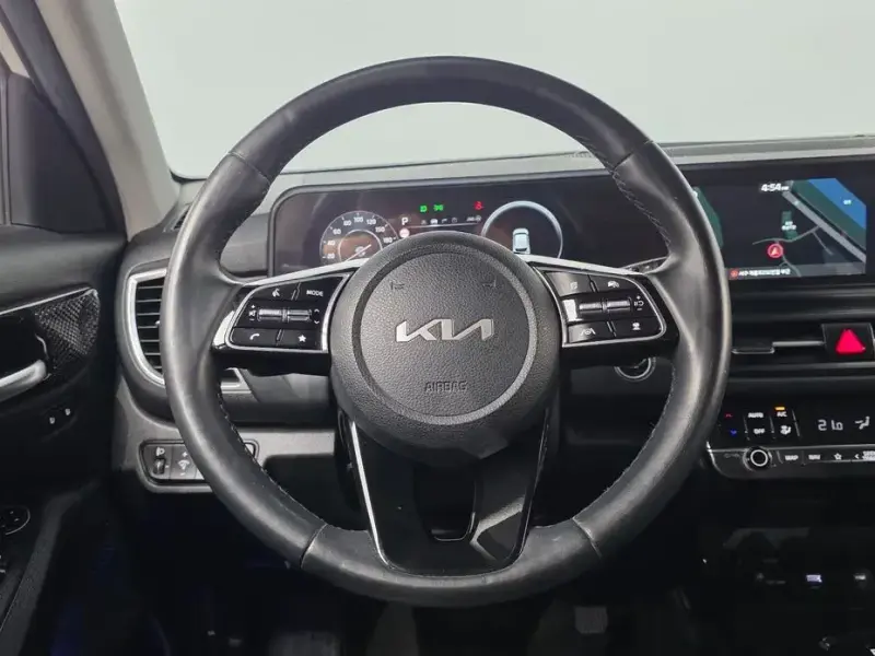 2023 Kia Seltos с пробегом 33 848 км