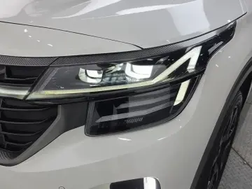 2023 Kia Seltos с пробегом 33 848 км