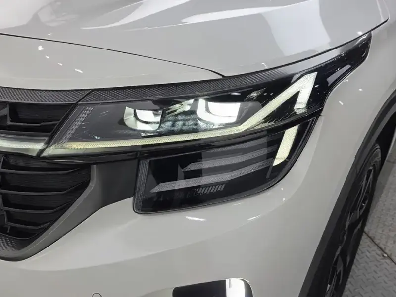 2023 Kia Seltos с пробегом 33 848 км