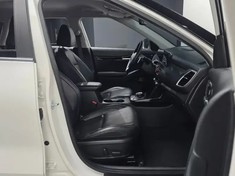 2023 Kia Seltos с пробегом 33 848 км
