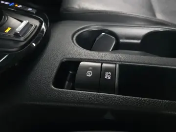 2023 Kia Seltos с пробегом 33 848 км