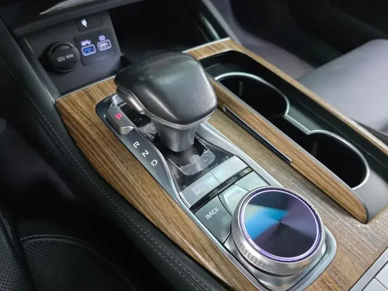 2023 Kia K9 с пробегом 44 932 км