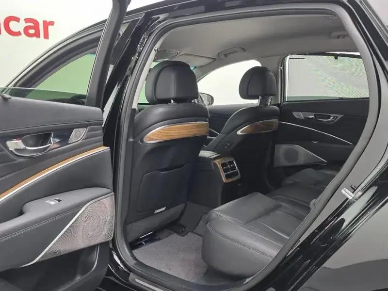 2023 Kia K9 с пробегом 44 932 км