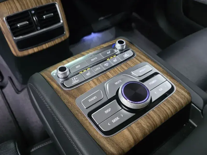 2023 Kia K9 с пробегом 44 932 км