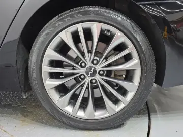 2023 Kia K9 с пробегом 44 932 км